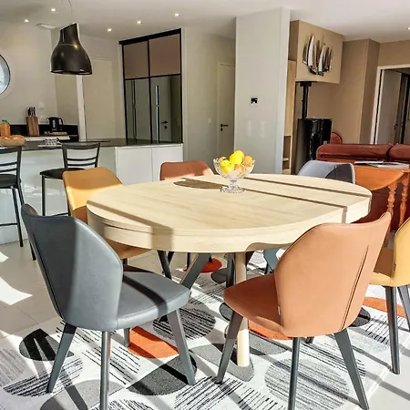Keryanne By Interhome بيت للعطل Plomelin