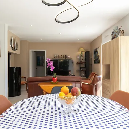 Keryanne By Interhome بيت للعطل Plomelin